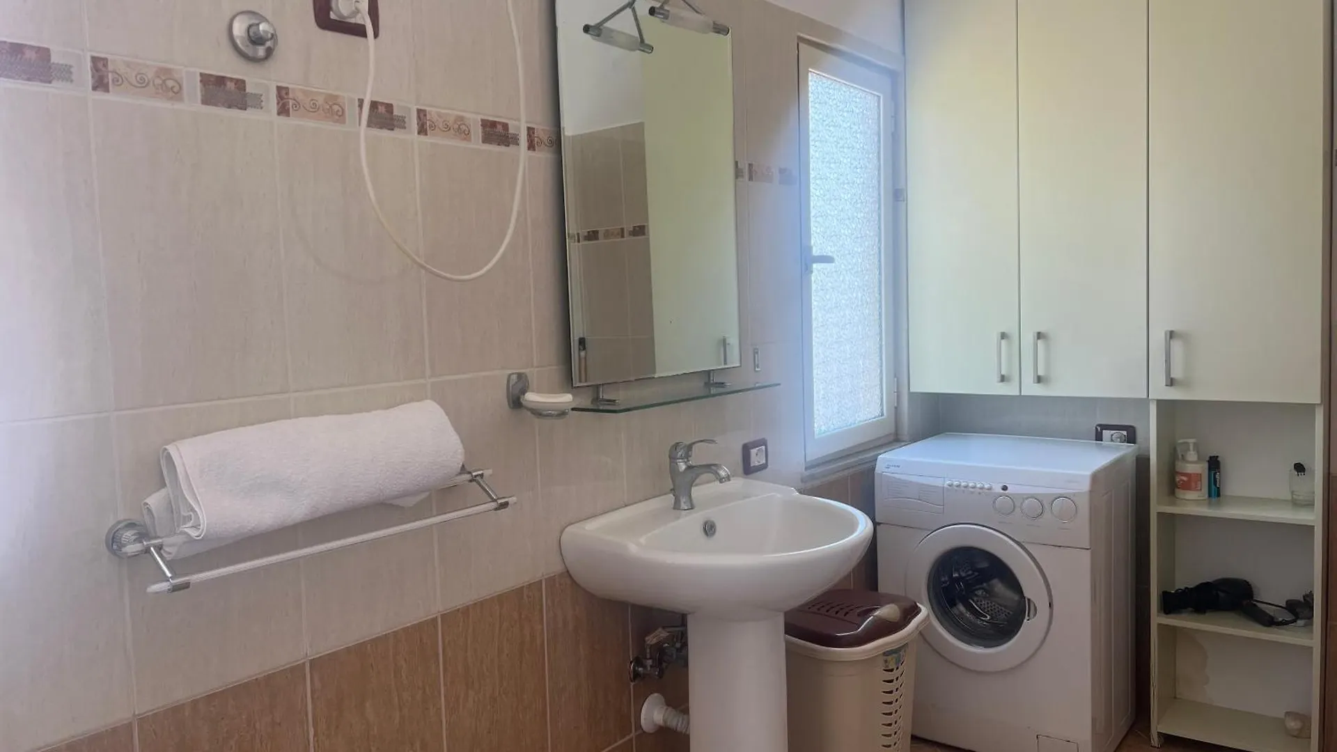 Sea View Apartment, Himara Апартаменты Химара